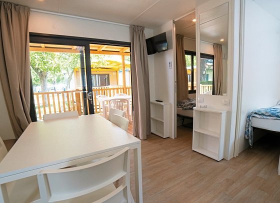 Baia Holiday Gasparina - Wohnbeispiel Mobilheim Baia Elite Plus (Zimmercodierung CB4)