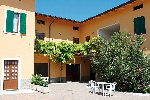 Camping Village Bella Italia