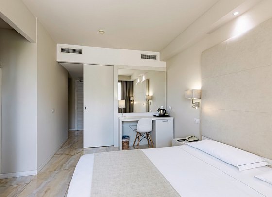 Du Parc Sirmione - Wohnbeispiel Juniorsuite (Zimmercodierung JB1)