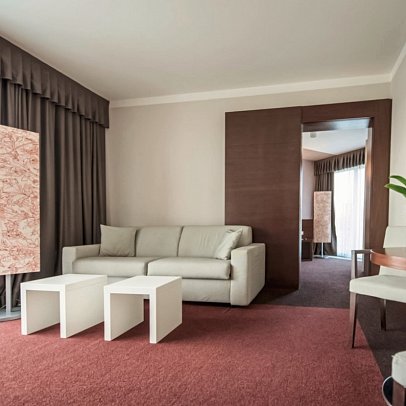 Aqualux Suite & Terme - Wohnbeispiel Familienzimmer (Zimmercodierung FB1)