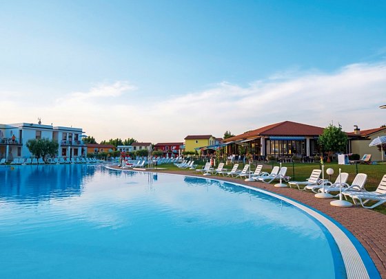Gasparina Village