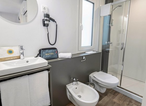 Sentido Lago di Garda Premium Village - Wohnbeispiel Suite Aqua Adults Only (Zimmercodierung WB2)