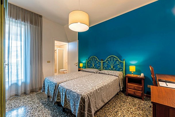 Bisesti - Wohnbeispiel Doppelzimmer Balkon (Zimmercodierung DB2)