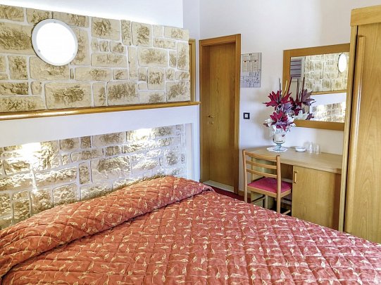 Palazzina - Wohnbeispiel Doppelzimmer Seeblick (Zimmercodierung DBI)