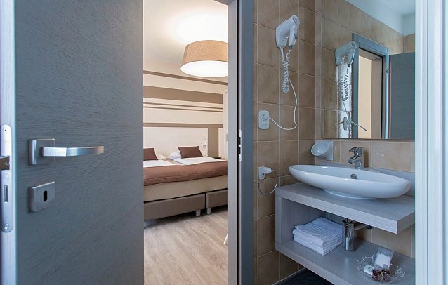 San Carlo Hotel Garni - Wohnbeispiel Doppelzimmer Komfort (Zimmercodierung DF1)