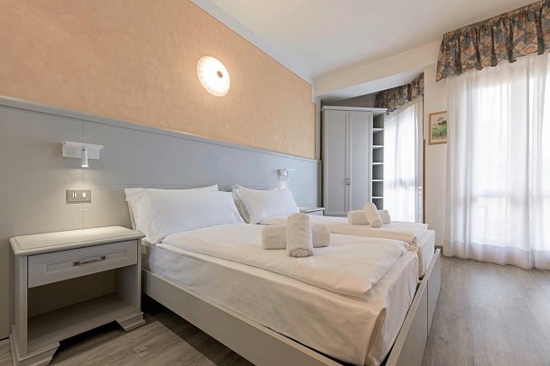 Garda Bellevue - Wohnbeispiel Doppelzimmer (Zimmercodierung DB1)