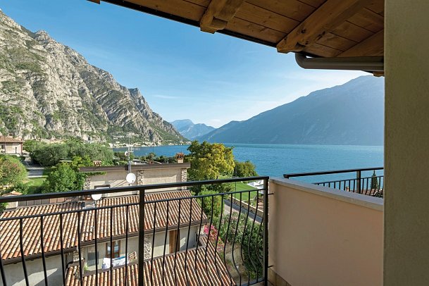 Garda Bellevue - Wohnbeispiel Doppelzimmer Seeblick (Zimmercodierung DBI)