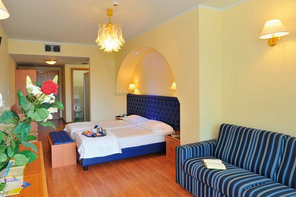 Alexander - Wohnbeispiel Doppelzimmer Superior (Zimmercodierung DS1)