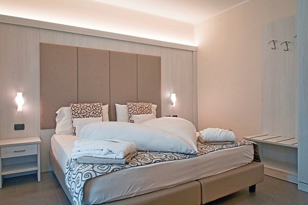 Villa Nicolli Romantic Resort - Wohnbeispiel Doppelzimmer Romantic (Zimmercodierung DB1)