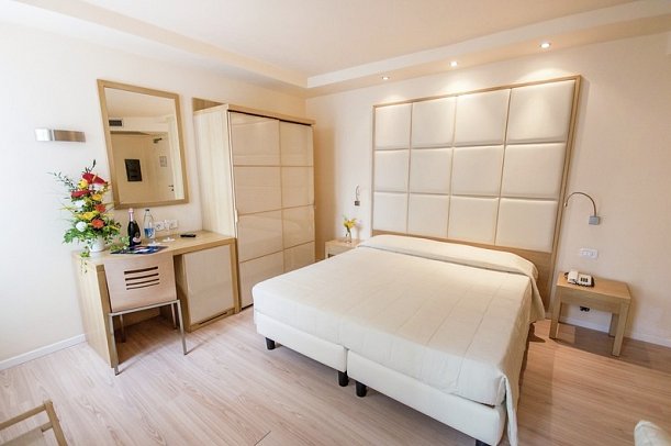 Antico Borgo - Wohnbeispiel Doppelzimmer Standard (Zimmercodierung DB1)