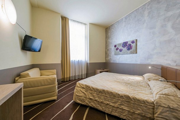 Grand Hotel Riva - Wohnbeispiel Doppelzimmer (Zimmercodierung DB1)