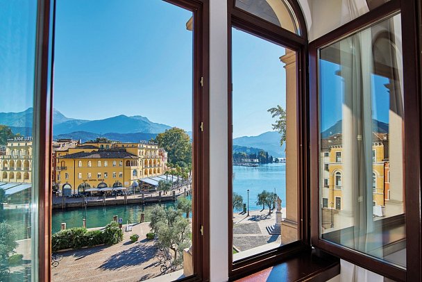 Europa Skypool & Panorama