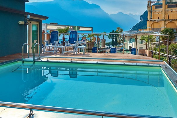 Europa Skypool & Panorama