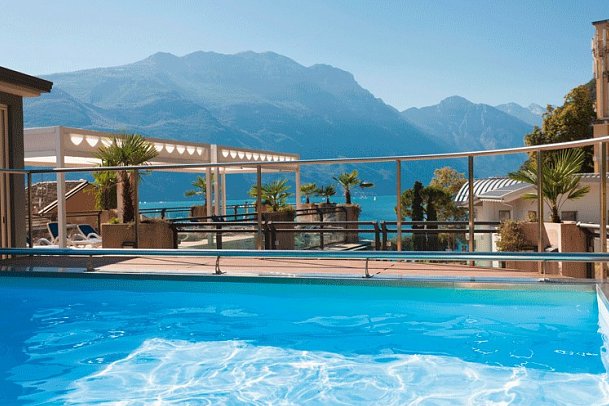 Europa Skypool & Panorama