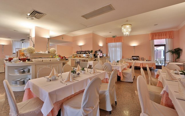 Europa Skypool & Panorama