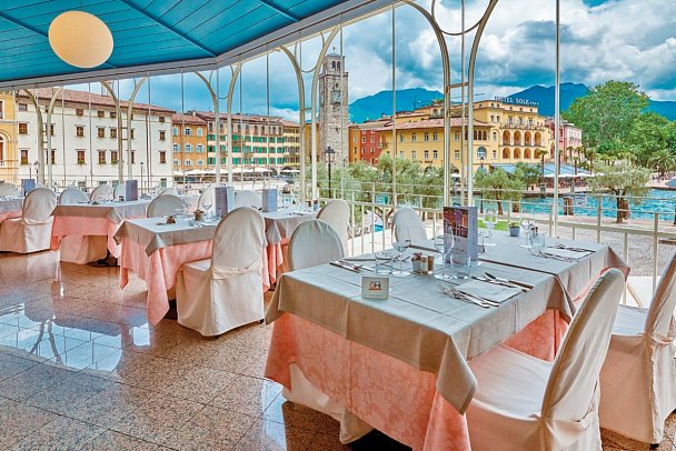 Europa Skypool & Panorama