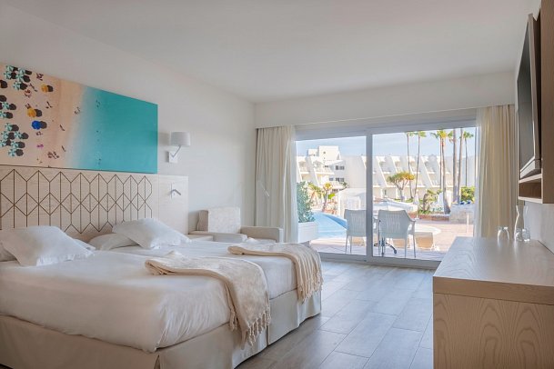 Iberostar Waves Royal Andalus - Wohnbeispiel Familienzimmer Meerblick (Zimmercodierungen F1M & F2M)