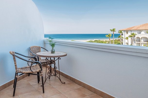 Iberostar Selection Andalucía Playa - Wohnbeispiel Doppelzimmer Meerblick (Zimmercodierungen D1M & D2M)