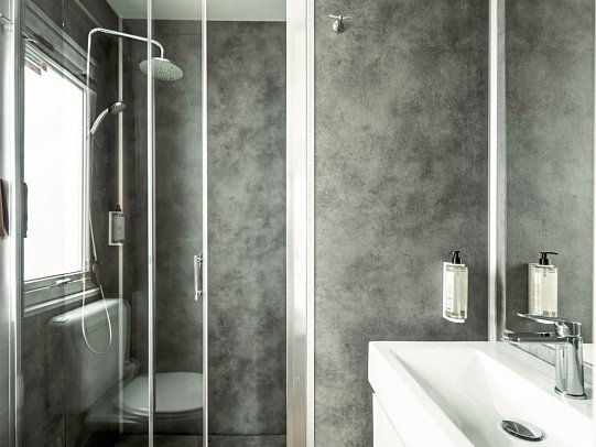 Zaton Holiday Resort Mobilheime - Bad Premium Drei-Zimmer-Camping Home 6+1 (Zimmercodierung CM1)