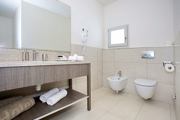 Crvena Luka Resort - Beispiel Bad (Zimmercodierungen OB1 & OBC)