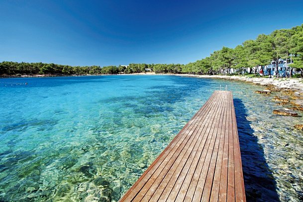Crvena Luka Resort