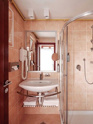 Zaton Holiday Resort - Beispiel Bad (Zimmercodierung SF1)