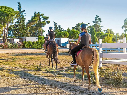 Zaton Holiday Resort