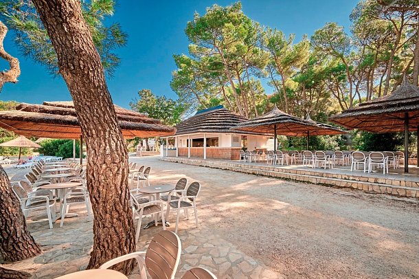 Pine Beach Pakostane