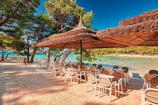 Pine Beach Pakostane