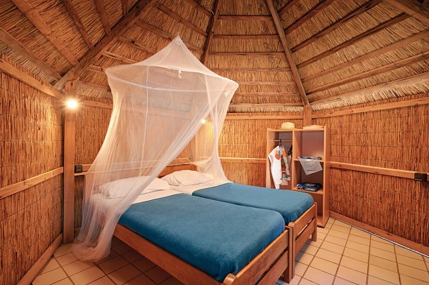 Pine Beach Pakostane - Wohnbeispiel Bungalow Komfort mit Strom (Zimmercodierung CB2)