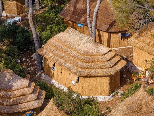 Pine Beach Pakostane - Wohnbeispiel Familien Bungalow (Zimmercodierungen CB3, bis & CB8)