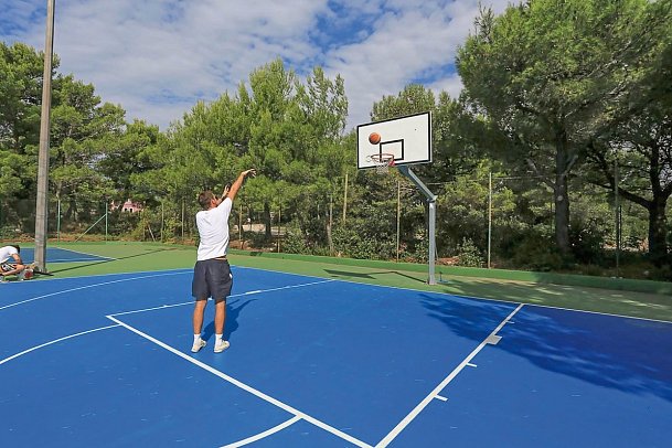 Pine Beach Pakostane