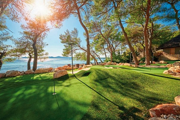 Pine Beach Pakostane