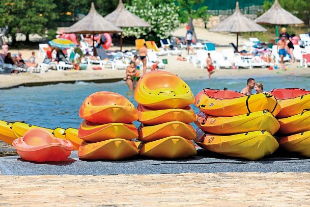 Pine Beach Pakostane