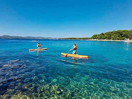 Pine Beach Pakostane