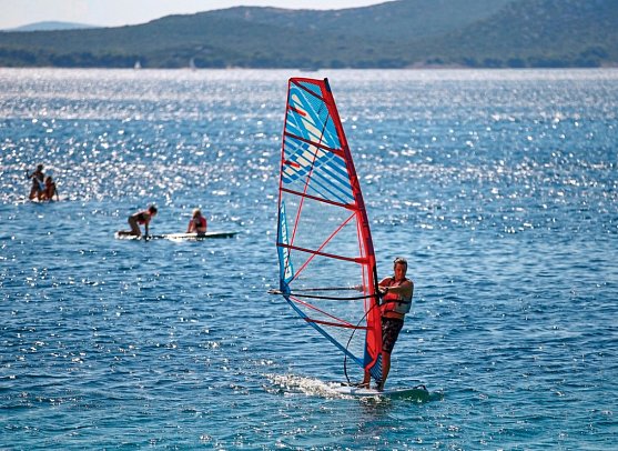 Pine Beach Pakostane