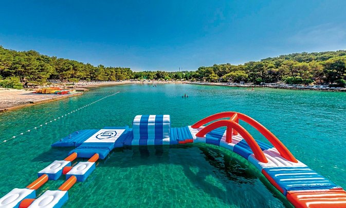 Pine Beach Pakostane