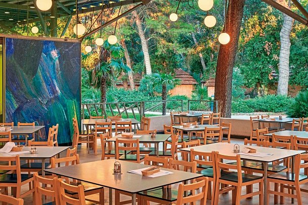 Pine Beach Pakostane