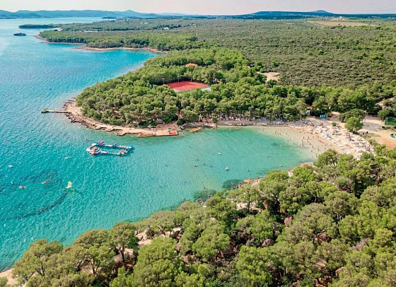 Pine Beach Pakostane