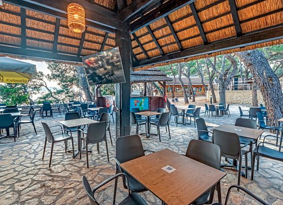 Pine Beach Pakostane