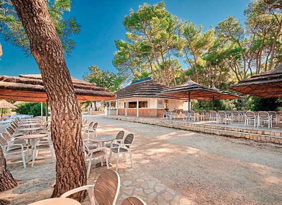 Pine Beach Pakostane