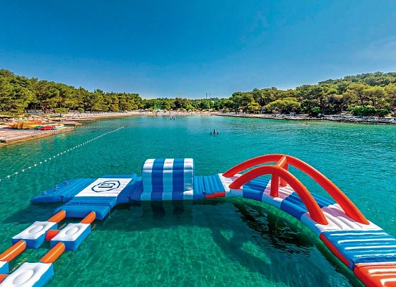 Pine Beach Pakostane