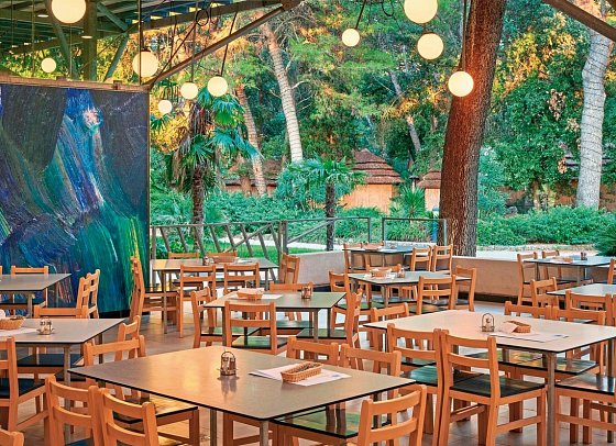 Pine Beach Pakostane