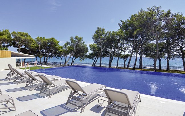 Villa Arausana & Antonina