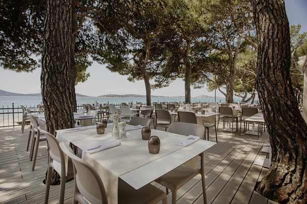 Villa Arausana & Antonina