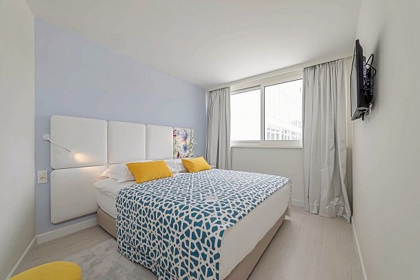 Amadria Park Hotel Jakov - Wohnbeispiel FZ franz. Balkon (Zimmercodierung FB1)