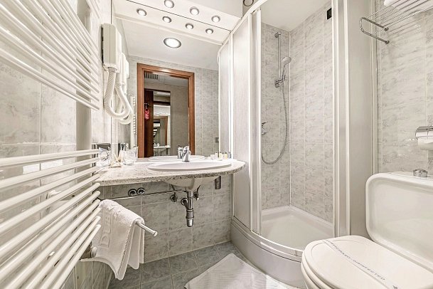 Dubrovnik - Beispiel Bad (Zimmercodierung EB1)