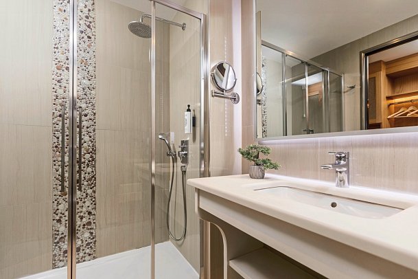 Alexandra Beach Resort & Spa