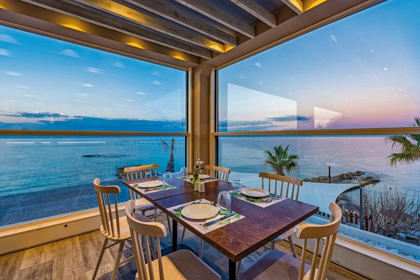 Alexandra Beach Resort & Spa