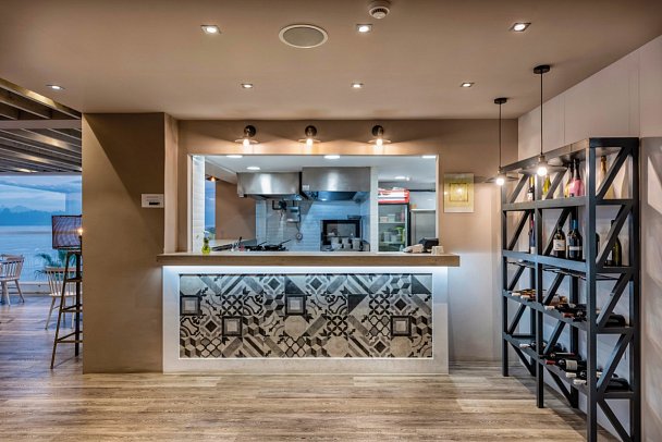 Alexandra Beach Resort & Spa